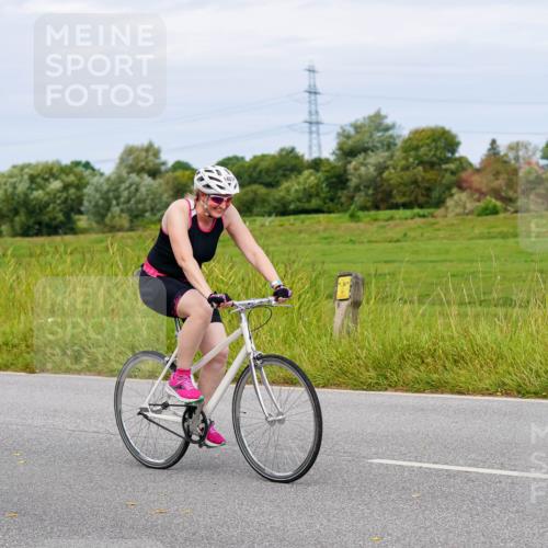 31.08.2025 - Elbe Triathlon Hamburg Michael Burmester http://msf.ph/oto/8684301 31.08.2025 11:19:25 Radfahren 1466, 1467 meine-sportfotos.de