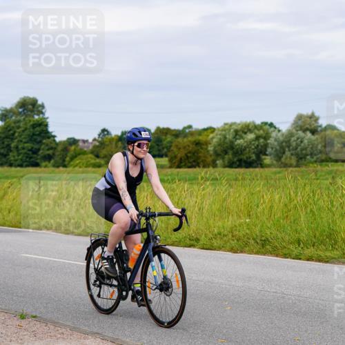 31.08.2025 - Elbe Triathlon Hamburg Michael Burmester http://msf.ph/oto/8684311 31.08.2025 11:19:32 Radfahren 1368 meine-sportfotos.de