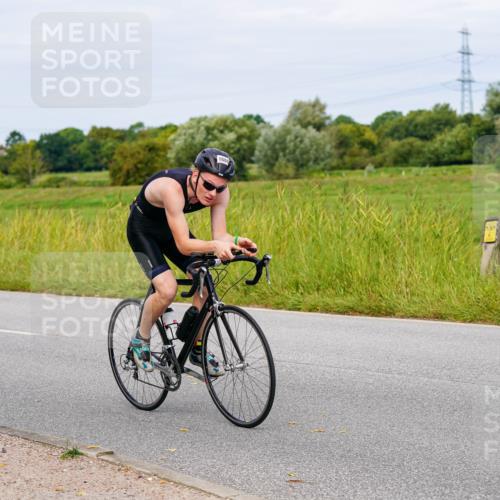 31.08.2025 - Elbe Triathlon Hamburg Michael Burmester http://msf.ph/oto/8684316 31.08.2025 11:19:47 Radfahren 1609 meine-sportfotos.de