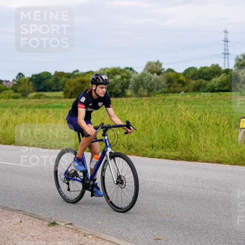31.08.2025 - Elbe Triathlon Hamburg Michael Burmester http://msf.ph/oto/8684331 31.08.2025 11:19:54 Radfahren 1597 meine-sportfotos.de