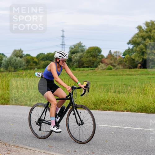 31.08.2025 - Elbe Triathlon Hamburg Michael Burmester http://msf.ph/oto/8684344 31.08.2025 11:20:07 Radfahren 1348, 1453, 1572 meine-sportfotos.de