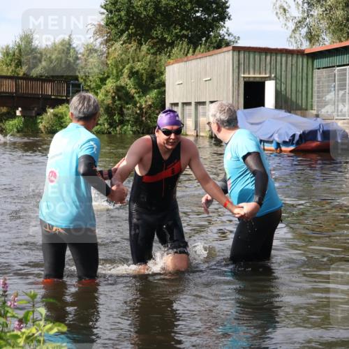 31.08.2025 - Elbe Triathlon Hamburg Luisa Fischer http://msf.ph/oto/8684397 31.08.2025 10:27:28 Schwimmen 1122, 1304 meine-sportfotos.de