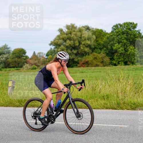31.08.2025 - Elbe Triathlon Hamburg Michael Burmester http://msf.ph/oto/8684398 31.08.2025 11:20:20 Radfahren 1536, 1571, 1586 meine-sportfotos.de