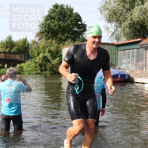 31.08.2025 - Elbe Triathlon Hamburg Luisa Fischer http://msf.ph/oto/8684419 31.08.2025 10:27:44 Schwimmen 1291 meine-sportfotos.de