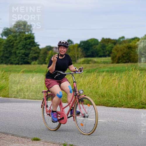 31.08.2025 - Elbe Triathlon Hamburg Michael Burmester http://msf.ph/oto/8684429 31.08.2025 11:20:44 Radfahren 1349, 1507, 1523 meine-sportfotos.de