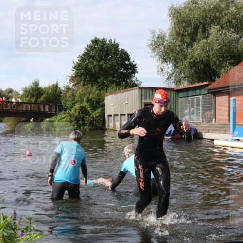 31.08.2025 - Elbe Triathlon Hamburg Luisa Fischer http://msf.ph/oto/8684442 31.08.2025 10:28:23 Schwimmen 1278, 1315 meine-sportfotos.de
