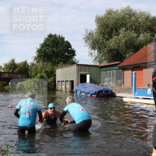 31.08.2025 - Elbe Triathlon Hamburg Luisa Fischer http://msf.ph/oto/8684450 31.08.2025 10:28:25 Schwimmen 1278, 1315 meine-sportfotos.de