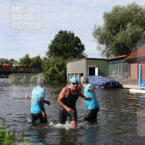 31.08.2025 - Elbe Triathlon Hamburg Luisa Fischer http://msf.ph/oto/8684454 31.08.2025 10:28:26 Schwimmen 1278, 1315 meine-sportfotos.de