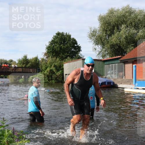 31.08.2025 - Elbe Triathlon Hamburg Luisa Fischer http://msf.ph/oto/8684458 31.08.2025 10:28:27 Schwimmen 1278, 1315 meine-sportfotos.de