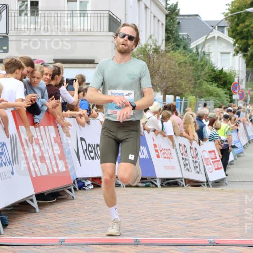 31.08.2025 - 21. Blankeneser Heldenlauf Strokosch-Dieckow http://msf.ph/oto/8684476 31.08.2025 12:02:39 Ziel 4288 meine-sportfotos.de