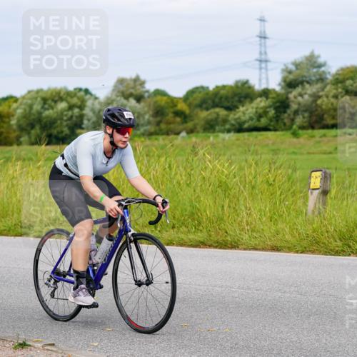 31.08.2025 - Elbe Triathlon Hamburg Michael Burmester http://msf.ph/oto/8684508 31.08.2025 11:21:09 Radfahren 1464, 1552 meine-sportfotos.de