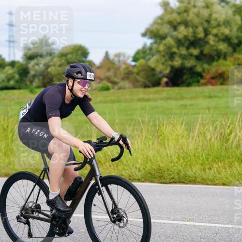 31.08.2025 - Elbe Triathlon Hamburg Michael Burmester http://msf.ph/oto/8684527 31.08.2025 11:21:43 Radfahren 1549, 1573 meine-sportfotos.de