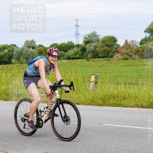 31.08.2025 - Elbe Triathlon Hamburg Michael Burmester http://msf.ph/oto/8684541 31.08.2025 11:21:49 Radfahren 1549 meine-sportfotos.de