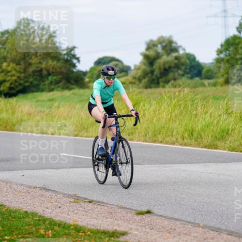 31.08.2025 - Elbe Triathlon Hamburg Michael Burmester http://msf.ph/oto/8684547 31.08.2025 11:22:08 Radfahren 1510, 1529, 1532, 1546, 1562 meine-sportfotos.de