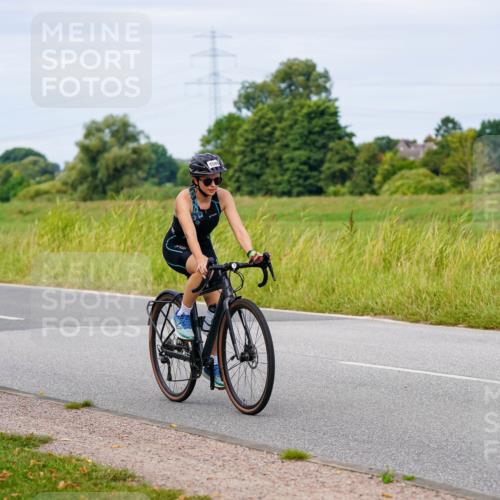 31.08.2025 - Elbe Triathlon Hamburg Michael Burmester http://msf.ph/oto/8684554 31.08.2025 11:22:10 Radfahren 1510, 1527, 1529, 1532, 1546, 1562, 1581 meine-sportfotos.de