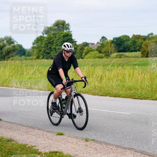 31.08.2025 - Elbe Triathlon Hamburg Michael Burmester http://msf.ph/oto/8684566 31.08.2025 11:22:11 Radfahren 1510, 1527, 1529, 1532, 1546, 1562, 1581, 1595 meine-sportfotos.de