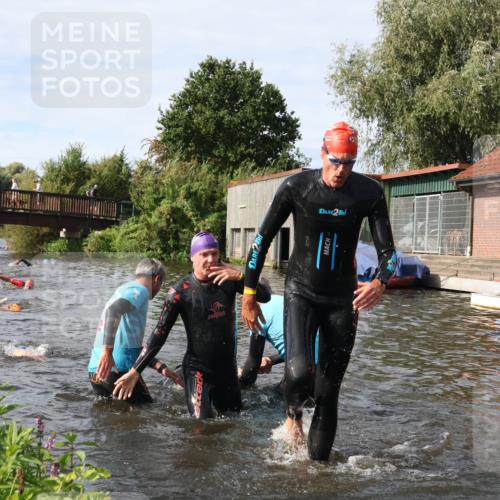 31.08.2025 - Elbe Triathlon Hamburg Luisa Fischer http://msf.ph/oto/8684575 31.08.2025 10:29:33 Schwimmen 772, 1248, 1265, 1274, 1286, 1301 meine-sportfotos.de