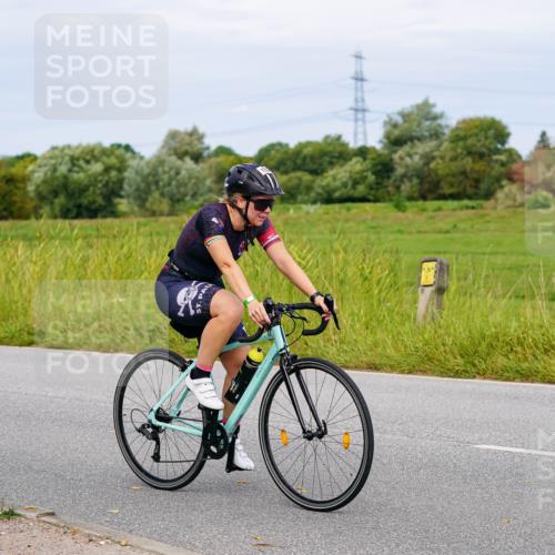 31.08.2025 - Elbe Triathlon Hamburg Michael Burmester http://msf.ph/oto/8684584 31.08.2025 11:22:14 Radfahren 1510, 1527, 1529, 1532, 1546, 1581, 1595 meine-sportfotos.de