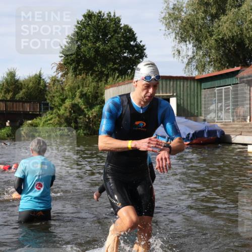 31.08.2025 - Elbe Triathlon Hamburg Luisa Fischer http://msf.ph/oto/8684592 31.08.2025 10:29:39 Schwimmen 772, 1265, 1274, 1297, 1301 meine-sportfotos.de