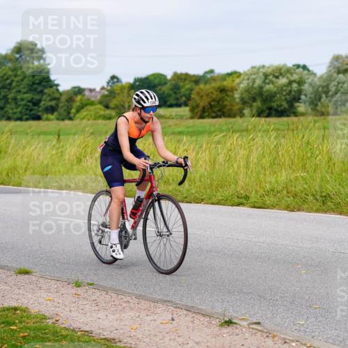 31.08.2025 - Elbe Triathlon Hamburg Michael Burmester http://msf.ph/oto/8684606 31.08.2025 11:22:17 Radfahren 1521, 1527, 1532, 1542, 1581, 1595 meine-sportfotos.de