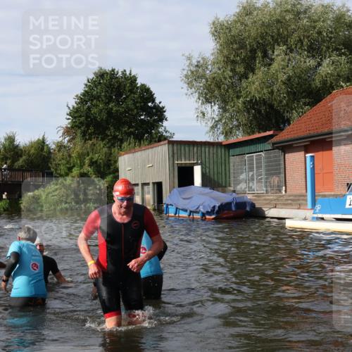 31.08.2025 - Elbe Triathlon Hamburg Luisa Fischer http://msf.ph/oto/8684613 31.08.2025 10:29:50 Schwimmen 1273, 1281, 1297, 1312 meine-sportfotos.de