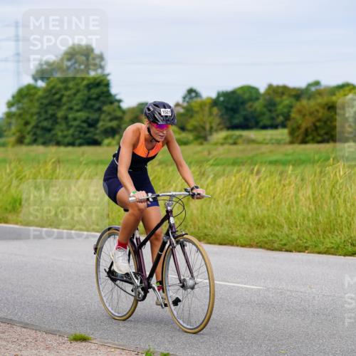 31.08.2025 - Elbe Triathlon Hamburg Michael Burmester http://msf.ph/oto/8684619 31.08.2025 11:22:21 Radfahren 1521, 1542, 1595 meine-sportfotos.de