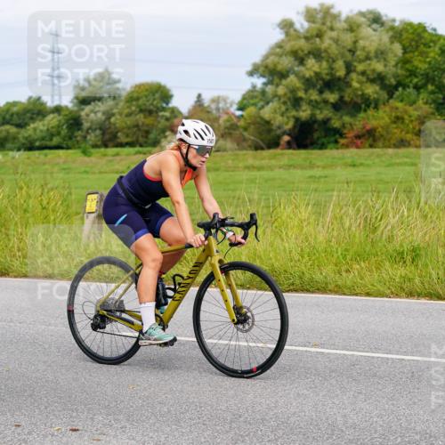 31.08.2025 - Elbe Triathlon Hamburg Michael Burmester http://msf.ph/oto/8684637 31.08.2025 11:22:35 Radfahren 1587 meine-sportfotos.de
