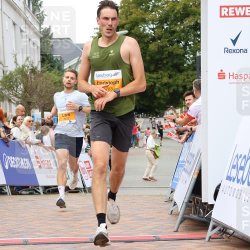 31.08.2025 - 21. Blankeneser Heldenlauf Strokosch-Dieckow http://msf.ph/oto/8684659 31.08.2025 12:02:16 Ziel 5472, 5703, 4029 meine-sportfotos.de