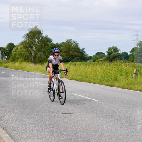 31.08.2025 - Elbe Triathlon Hamburg Michael Burmester http://msf.ph/oto/8684667 31.08.2025 11:22:57 Radfahren 1545 meine-sportfotos.de