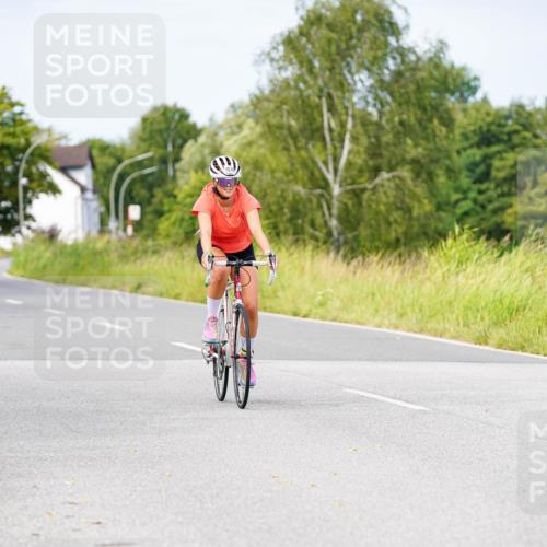 31.08.2025 - Elbe Triathlon Hamburg Michael Burmester http://msf.ph/oto/8684674 31.08.2025 11:23:22 Radfahren 1516 meine-sportfotos.de