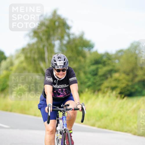 31.08.2025 - Elbe Triathlon Hamburg Michael Burmester http://msf.ph/oto/8684696 31.08.2025 11:23:43 Radfahren 1500 meine-sportfotos.de