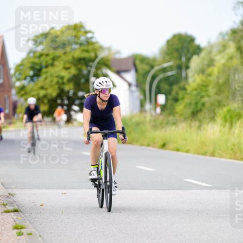 31.08.2025 - Elbe Triathlon Hamburg Michael Burmester http://msf.ph/oto/8684719 31.08.2025 11:24:16 Radfahren 1524, 1554, 1577, 1611 meine-sportfotos.de