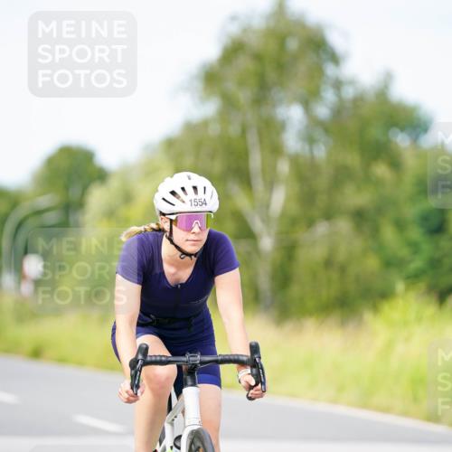 31.08.2025 - Elbe Triathlon Hamburg Michael Burmester http://msf.ph/oto/8684723 31.08.2025 11:24:17 Radfahren 1524, 1554, 1577, 1611 meine-sportfotos.de