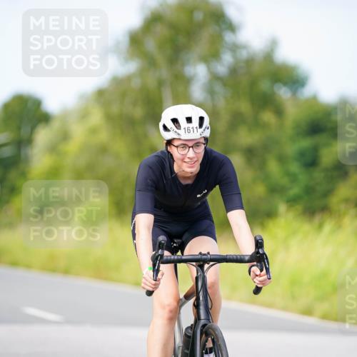 31.08.2025 - Elbe Triathlon Hamburg Michael Burmester http://msf.ph/oto/8684730 31.08.2025 11:24:21 Radfahren 1554, 1561, 1577, 1611 meine-sportfotos.de