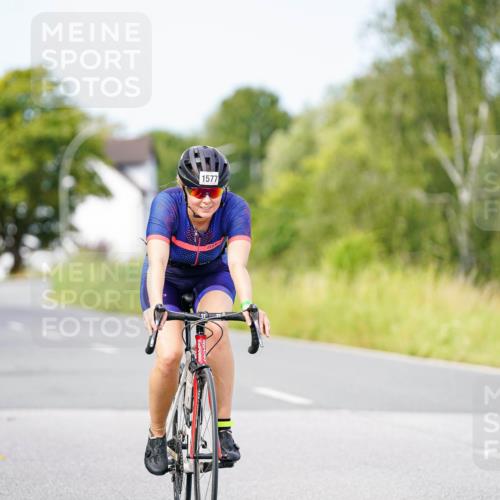 31.08.2025 - Elbe Triathlon Hamburg Michael Burmester http://msf.ph/oto/8684734 31.08.2025 11:24:22 Radfahren 1561, 1577, 1611 meine-sportfotos.de