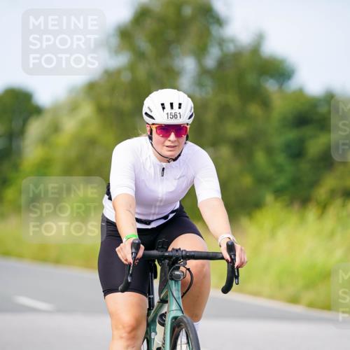 31.08.2025 - Elbe Triathlon Hamburg Michael Burmester http://msf.ph/oto/8684744 31.08.2025 11:24:25 Radfahren 1561, 1577 meine-sportfotos.de