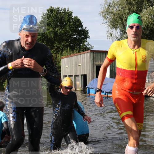 31.08.2025 - Elbe Triathlon Hamburg Luisa Fischer http://msf.ph/oto/8684781 31.08.2025 10:31:15 Schwimmen 1250, 1257, 1279, 1293, 1307, 1501 meine-sportfotos.de
