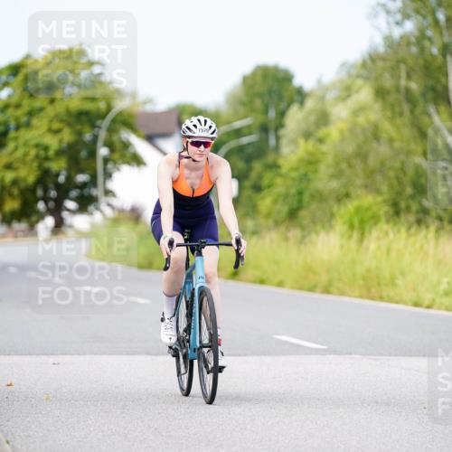 31.08.2025 - Elbe Triathlon Hamburg Michael Burmester http://msf.ph/oto/8684804 31.08.2025 11:25:47 Radfahren 1579, 1605 meine-sportfotos.de