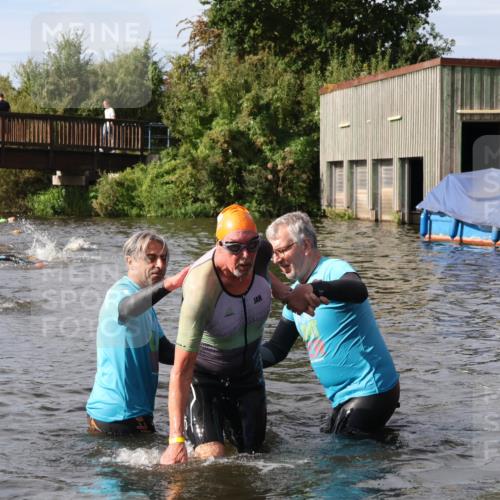 31.08.2025 - Elbe Triathlon Hamburg Luisa Fischer http://msf.ph/oto/8684812 31.08.2025 10:31:28 Schwimmen 1307, 1344 meine-sportfotos.de