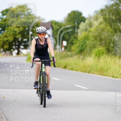 31.08.2025 - Elbe Triathlon Hamburg Michael Burmester http://msf.ph/oto/8684826 31.08.2025 11:26:45 Radfahren 1574, 1618 meine-sportfotos.de