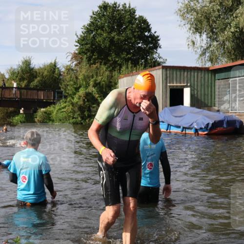 31.08.2025 - Elbe Triathlon Hamburg Luisa Fischer http://msf.ph/oto/8684827 31.08.2025 10:31:31 Schwimmen 1344 meine-sportfotos.de