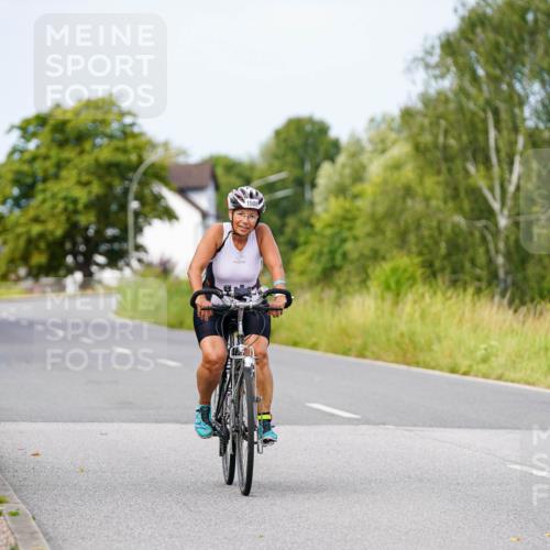 31.08.2025 - Elbe Triathlon Hamburg Michael Burmester http://msf.ph/oto/8684908 31.08.2025 11:28:17 Radfahren 1508 meine-sportfotos.de