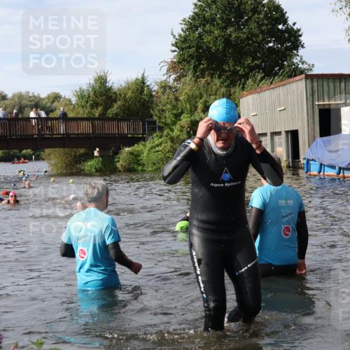 31.08.2025 - Elbe Triathlon Hamburg Luisa Fischer http://msf.ph/oto/8684931 31.08.2025 10:32:20 Schwimmen 1302, 1337 meine-sportfotos.de