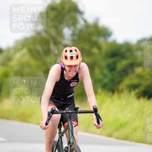 31.08.2025 - Elbe Triathlon Hamburg Michael Burmester http://msf.ph/oto/8684967 31.08.2025 12:17:54 Radfahren 1623 meine-sportfotos.de