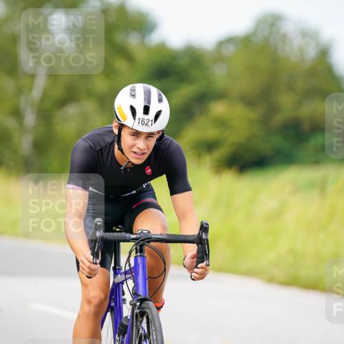 31.08.2025 - Elbe Triathlon Hamburg Michael Burmester http://msf.ph/oto/8684980 31.08.2025 12:18:02 Radfahren 1621 meine-sportfotos.de