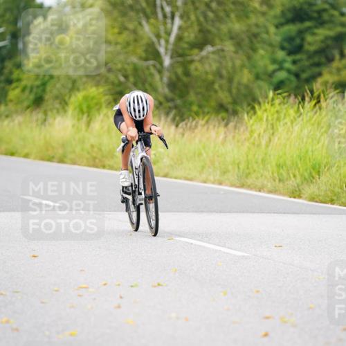 31.08.2025 - Elbe Triathlon Hamburg Michael Burmester http://msf.ph/oto/8685034 31.08.2025 12:23:05 Radfahren 1625 meine-sportfotos.de