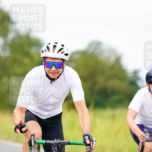 31.08.2025 - Elbe Triathlon Hamburg Michael Burmester http://msf.ph/oto/8685059 31.08.2025 12:26:06 Radfahren  meine-sportfotos.de