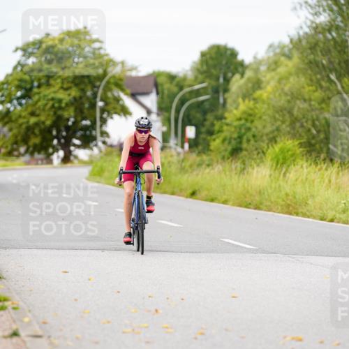 31.08.2025 - Elbe Triathlon Hamburg Michael Burmester http://msf.ph/oto/8685063 31.08.2025 12:31:33 Radfahren 1662 meine-sportfotos.de