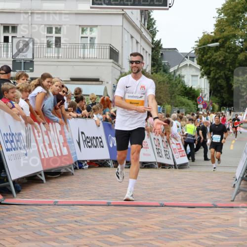 31.08.2025 - 21. Blankeneser Heldenlauf Strokosch-Dieckow http://msf.ph/oto/8685094 31.08.2025 12:01:12 Ziel 5814, 4219 meine-sportfotos.de
