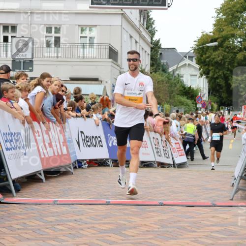 31.08.2025 - 21. Blankeneser Heldenlauf Strokosch-Dieckow http://msf.ph/oto/8685104 31.08.2025 12:01:12 Ziel 5814, 4219 meine-sportfotos.de